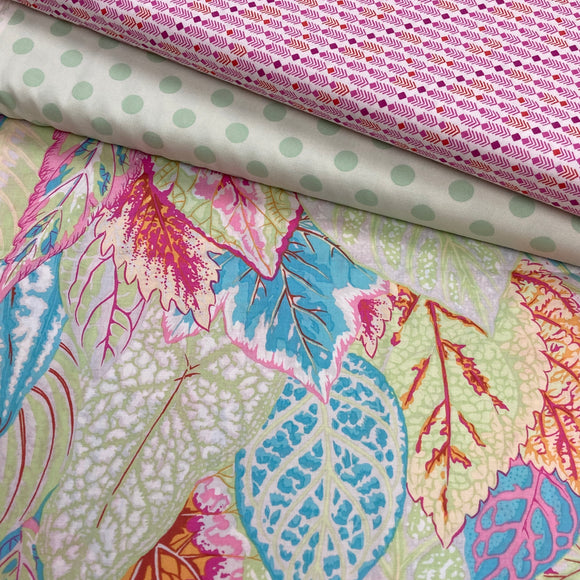 3 Yard Stack with Quilt Pattern Tropical Foliage