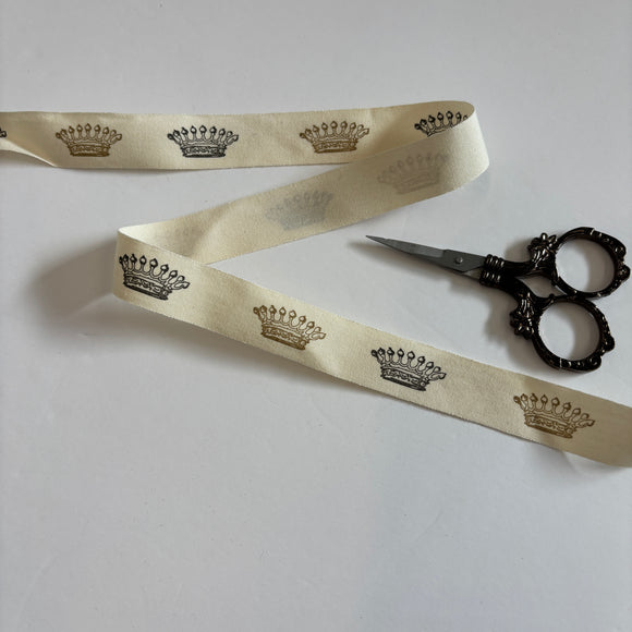 Crown Ribbon Trim Cotton from May Arts