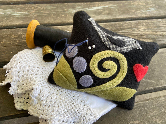 Blackbird and Berries Felted Wool Pin Cushion Kit or Pattern by Finch & Leigh